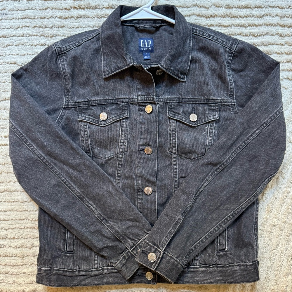 GAP Women’s Faded Black Denim Jacket